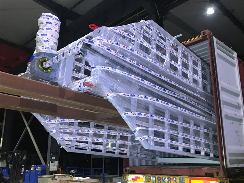 QGM-nin ZN900CG Avtomatik Bloklama Maşını müalicə rack sistemi ilə El Salvadora göndərildi
