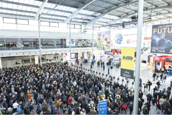 Almaniyanın Münhen şəhərində 2025 Bauma 2025 başladı Quangong Machinery Co., Ltd - Zenit ZN2000-2 Tamamilə avtomatik avadanlıq, ağıllı istehsalın yeni bir hündürlüyünü nümayiş etdirir