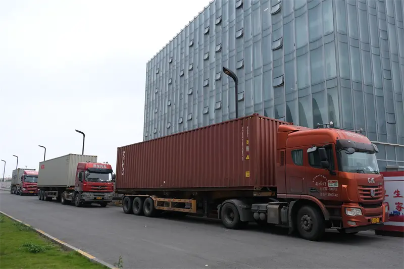 QGM kərpic istehsal edən maşınlar Orta Şərqə göndərildi, regional inşaatın yeni bir sıçrayış almasına kömək edir